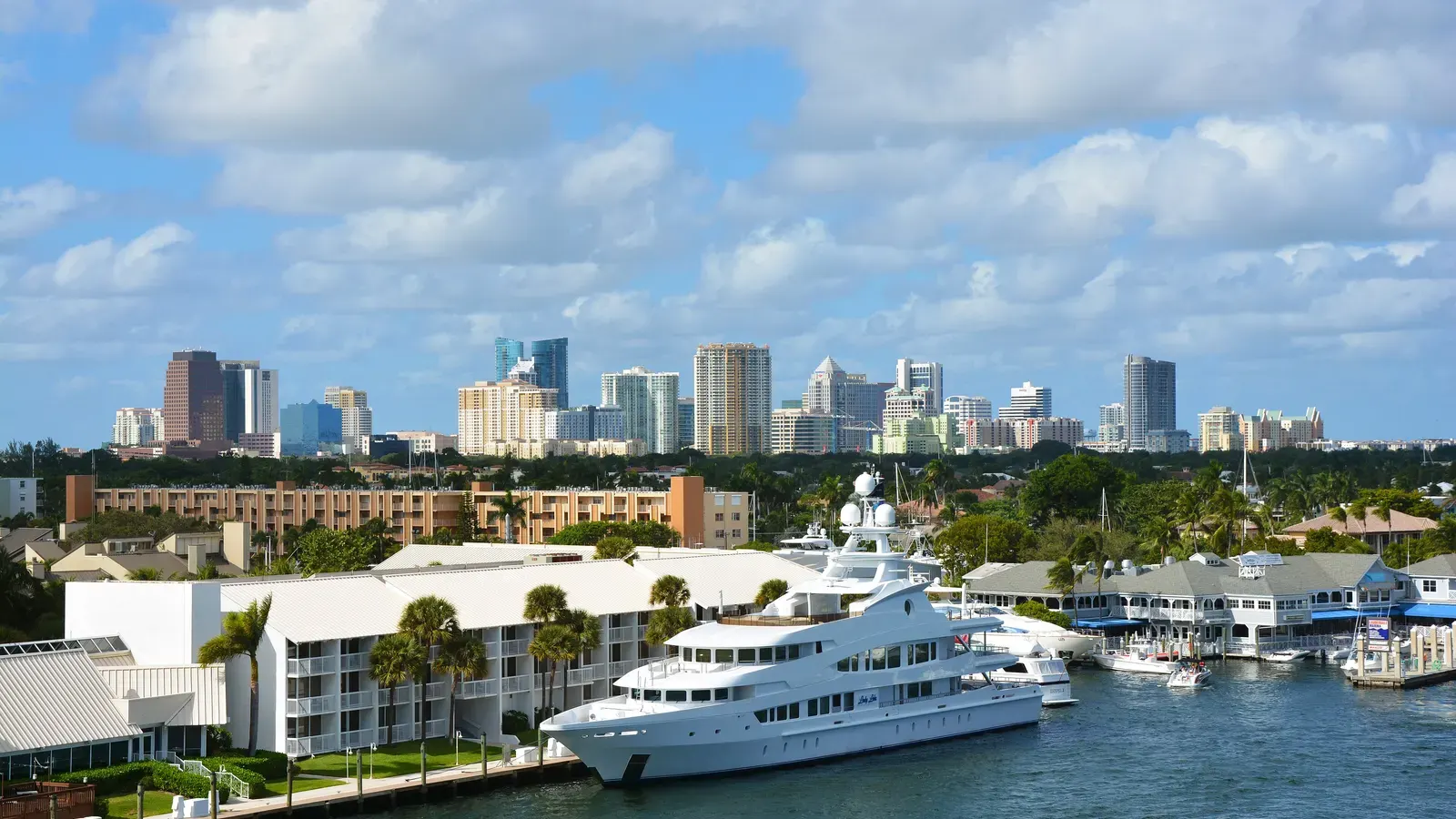 Fort Lauderdale, Florida skyline and marina with yachts